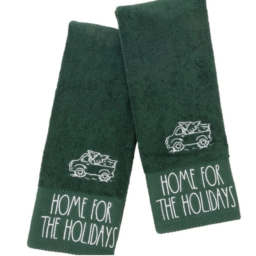 Rae Dunn Hand Towels. New